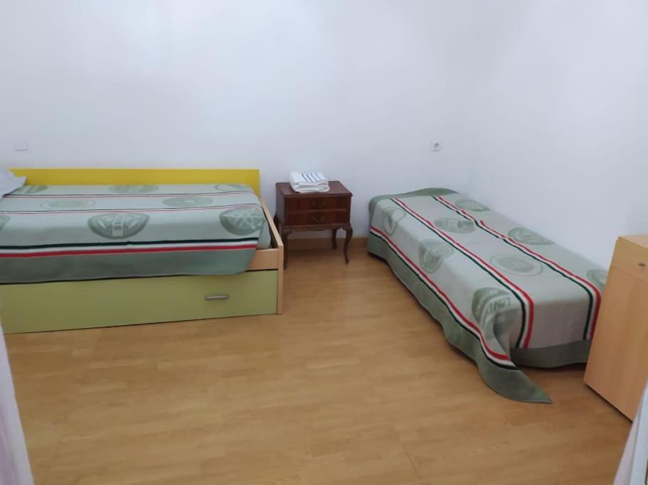 Amplio Piso En Centro Con Balcon Lejlighed Cuenca  Eksteriør billede
