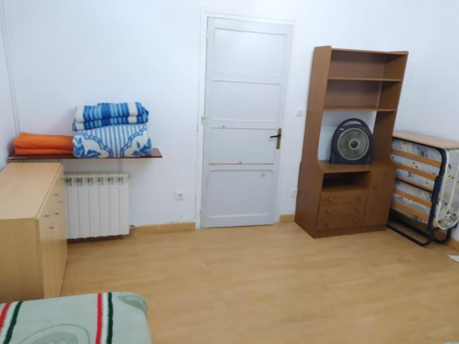 Amplio Piso En Centro Con Balcon Lejlighed Cuenca  Eksteriør billede