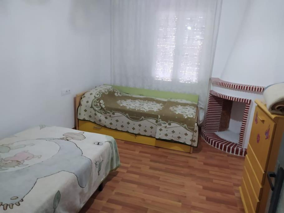 Amplio Piso En Centro Con Balcon Lejlighed Cuenca  Eksteriør billede