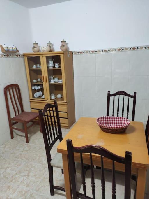 Amplio Piso En Centro Con Balcon Lejlighed Cuenca  Eksteriør billede